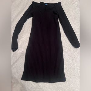 Small old navy mini dress. Measurements in pictures. A little bit of stretch.